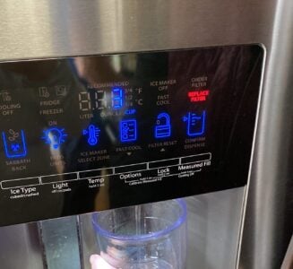 refrigerator water filter change light